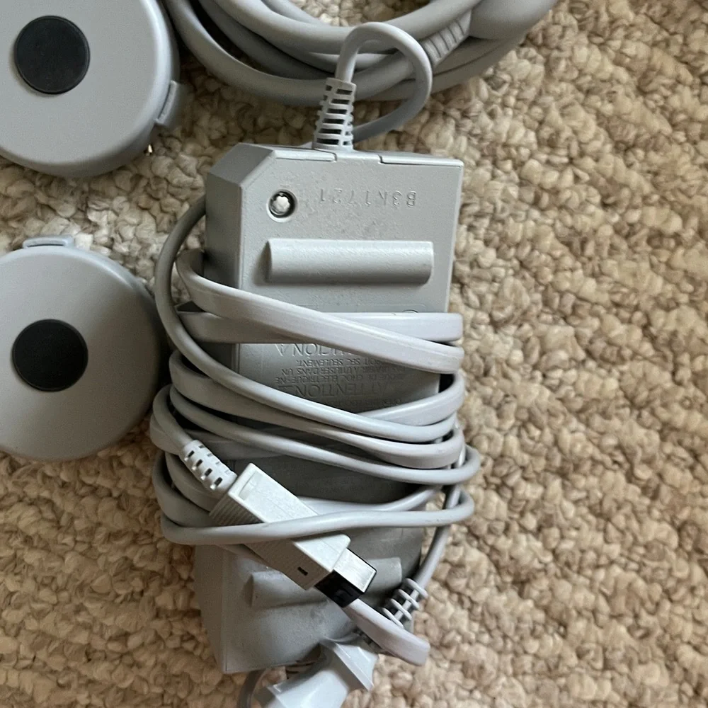 Nintendo Wii Console Set with White Accessories